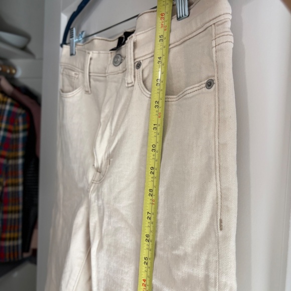 Banana Republic Ecru-Colored Skinny Ankle Jeans - Picture 5 of 7
